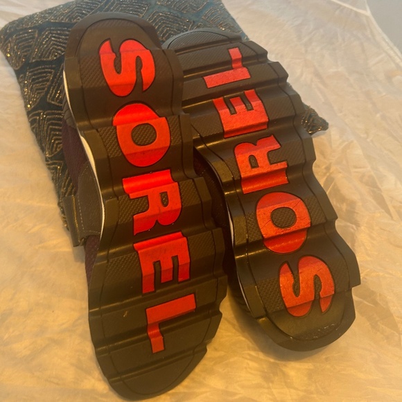 SOREL WOMEN'S KINETIC IMPACT VELCRO STRAP SNEAKERS EGGPLANT COLOR SIZE 9.5 - Picture 11 of 12